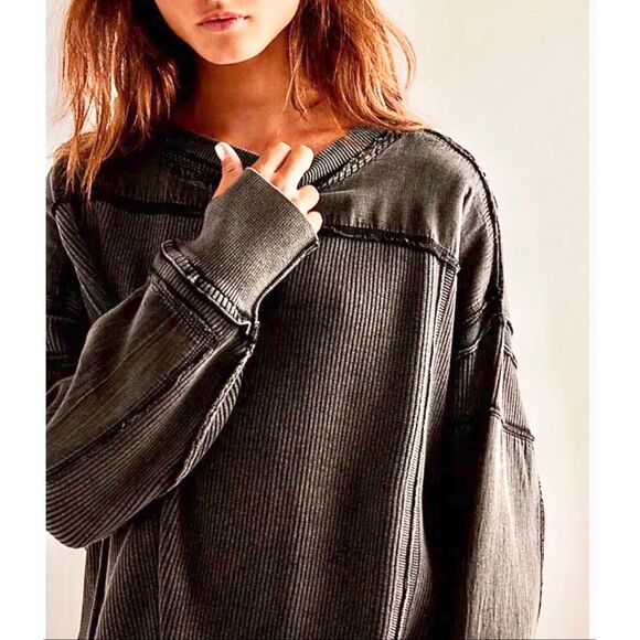 NWOT Free People We The Free Worn Thru Washed Black Long Sleeve Sweatshirt XS - Picture 1 of 11
